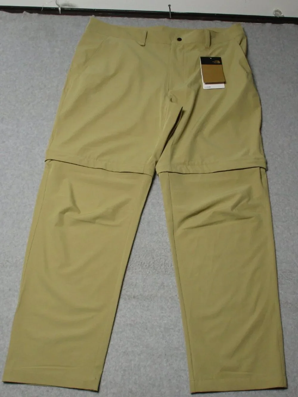 The North Face Pants/Zip Shorts Mens 38 x 31 Beige Khaki Stretch FlashDry